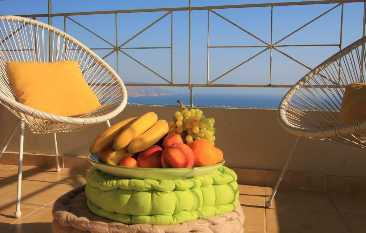 360 Panorama House - Gazing At Horizon And The Stars Of The Galaxy In The Night - Fresh Cool Breeze Most Of The Time - Just 7 Min From The Beach Kournás 외부 사진