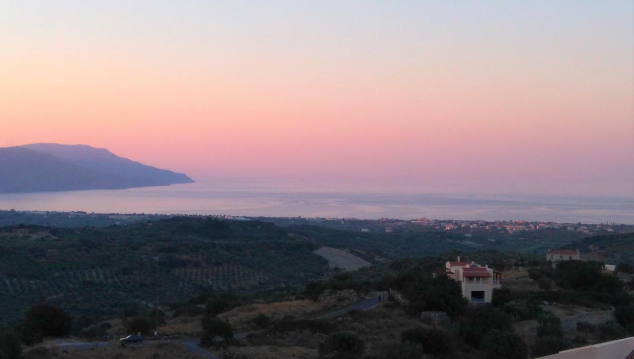 360 Panorama House - Gazing At Horizon And The Stars Of The Galaxy In The Night - Fresh Cool Breeze Most Of The Time - Just 7 Min From The Beach Kournás 외부 사진